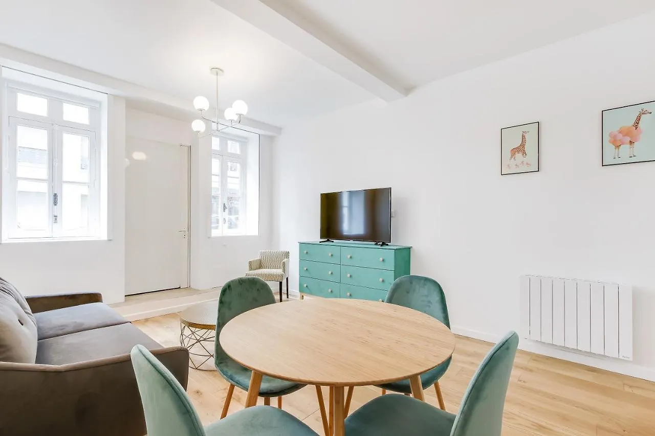Pick A Flat'S Apartment In Saint Germain - Rue Vaneau Paris